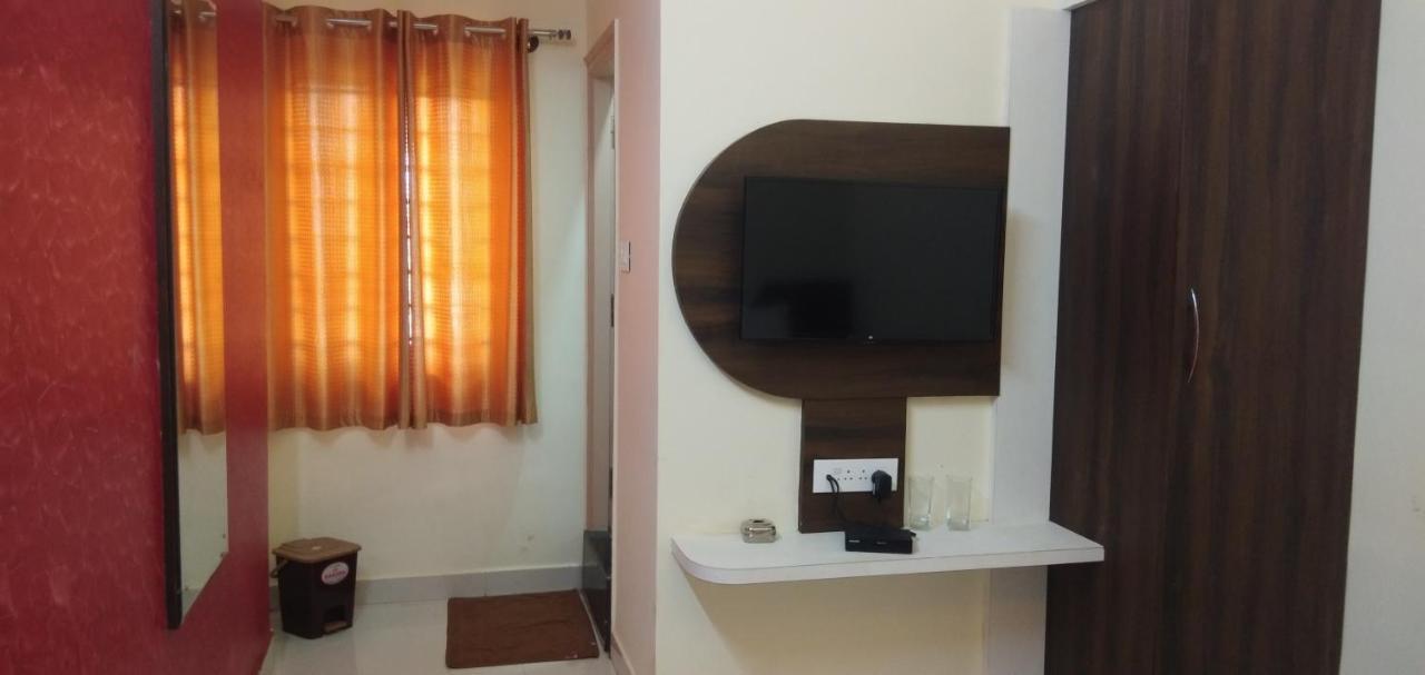 Joldal Residency Hotel Chikmagalur Bagian luar foto